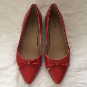 Alfani red flats with bow